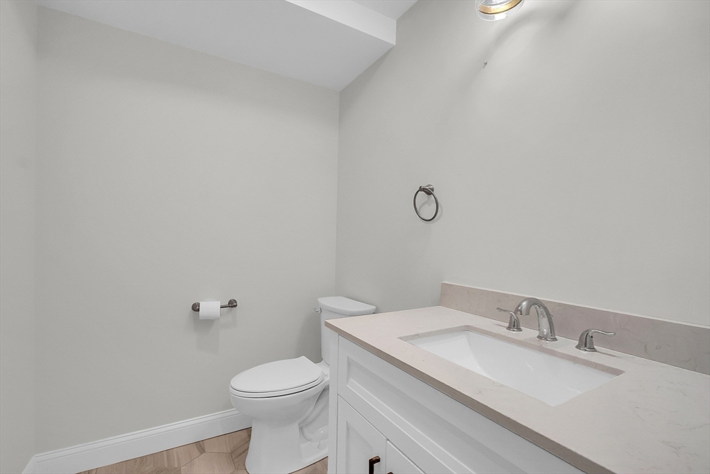 21 Loomis Street # 21