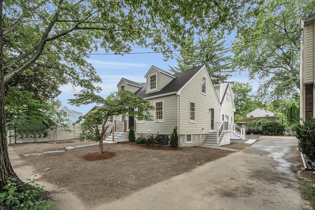 21 Loomis Street # 21