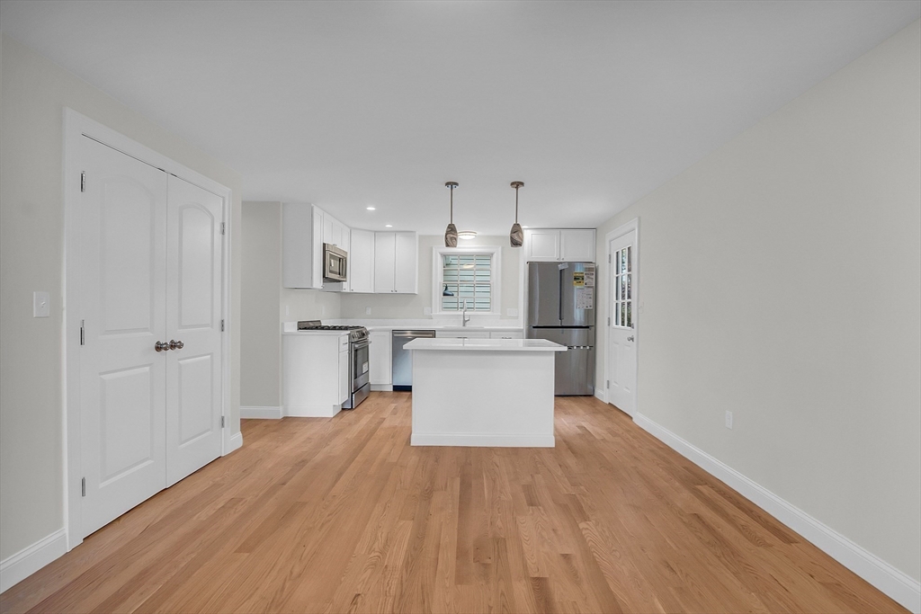 21 Loomis Street # 21