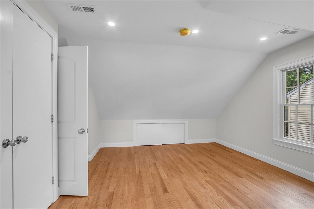 21 Loomis Street # 21