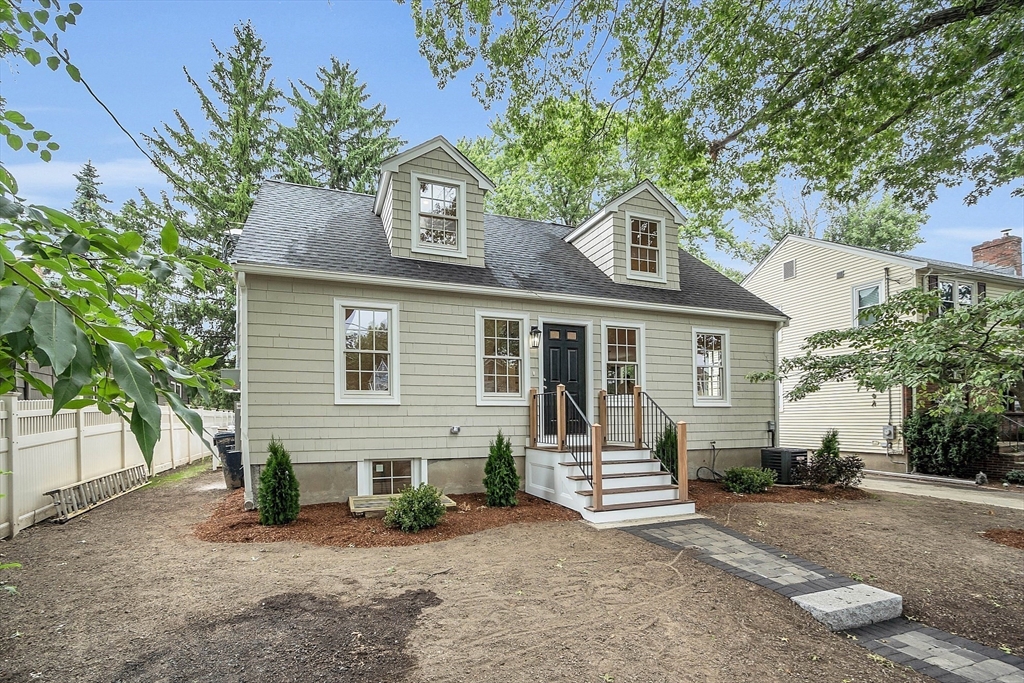 21 Loomis Street # 21