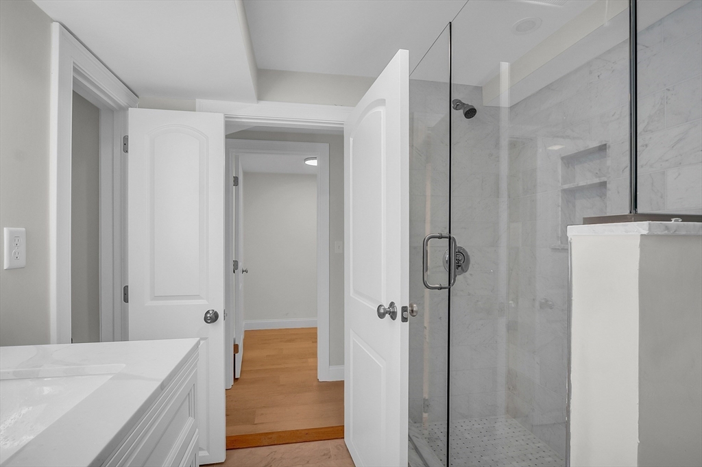 21 Loomis Street # 21