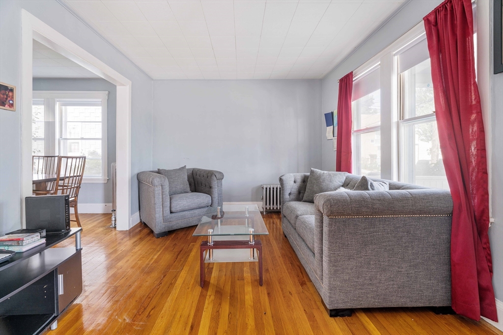 35 Sylvia Rd