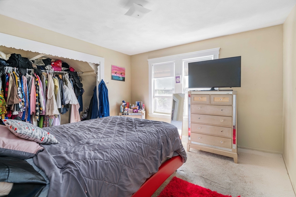 35 Sylvia Rd