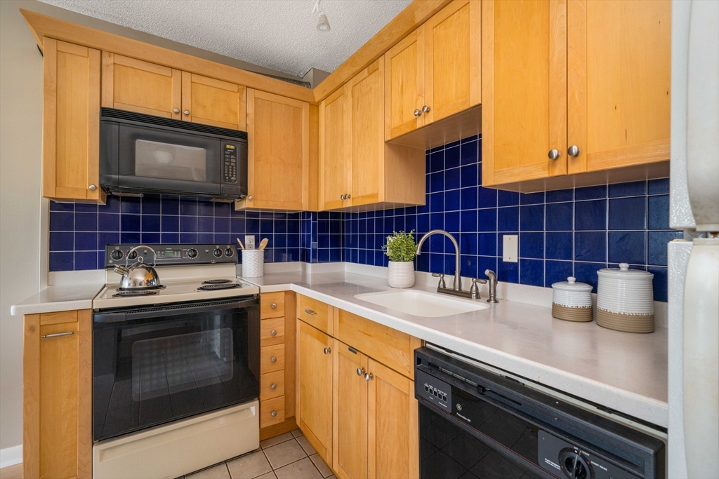 10 Williams St # 78