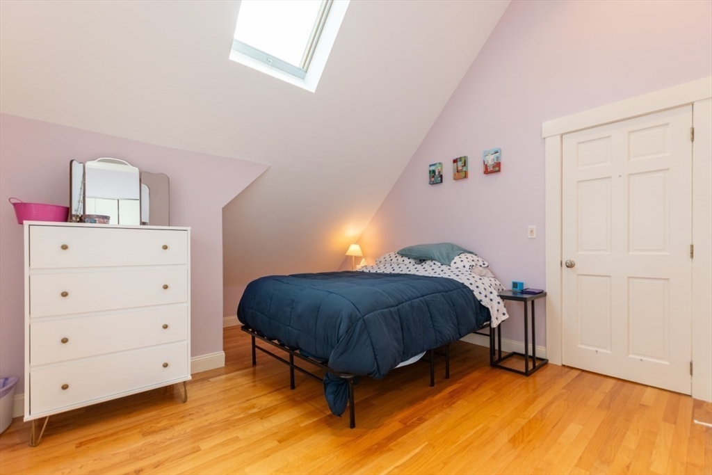 28 Holyoke Rd # 3