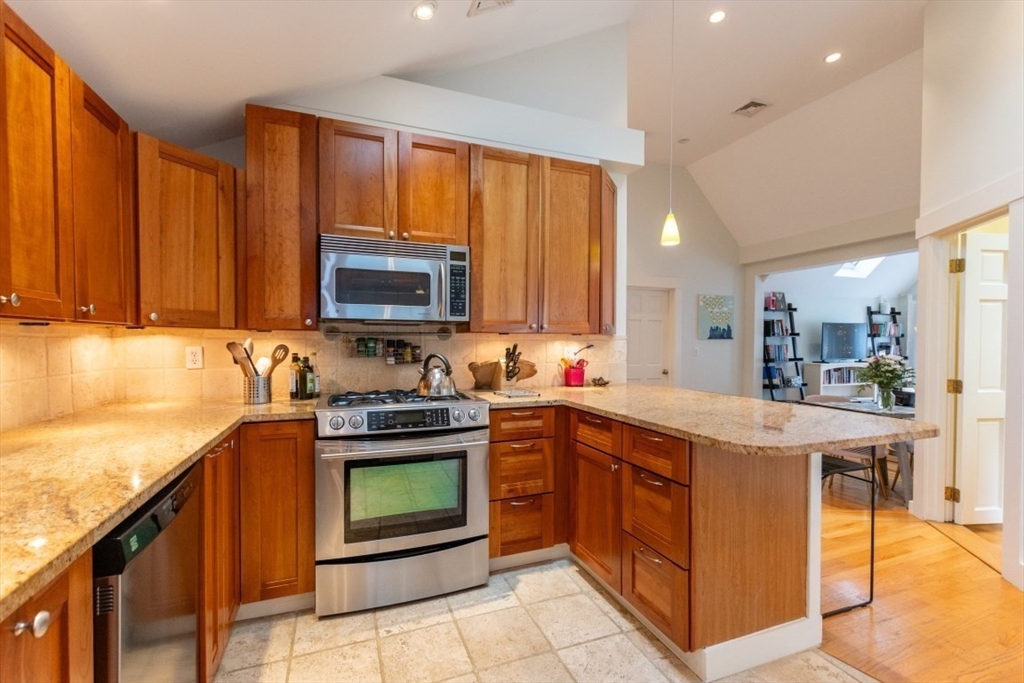 28 Holyoke Rd # 3