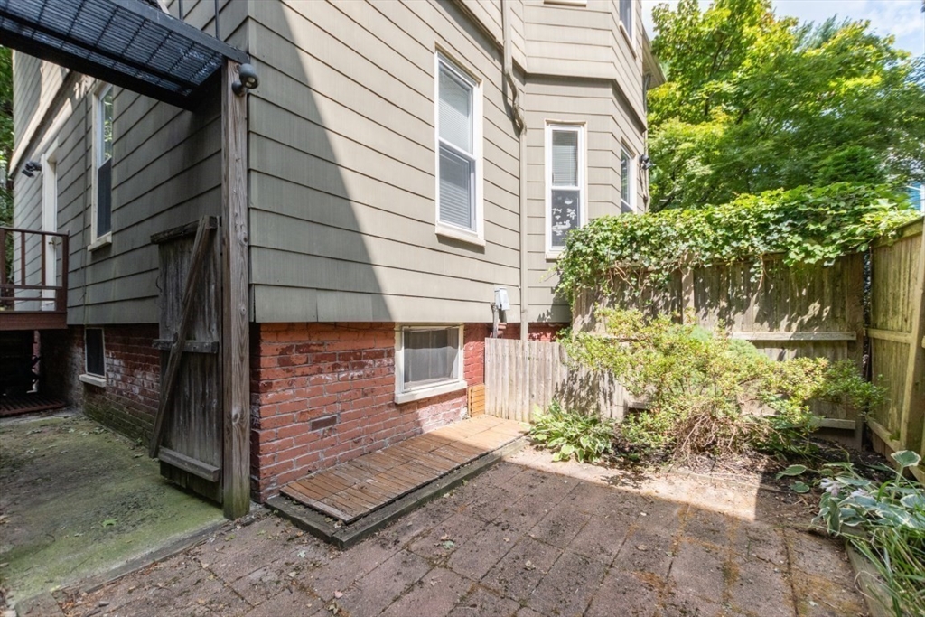 28 Holyoke Rd # 3