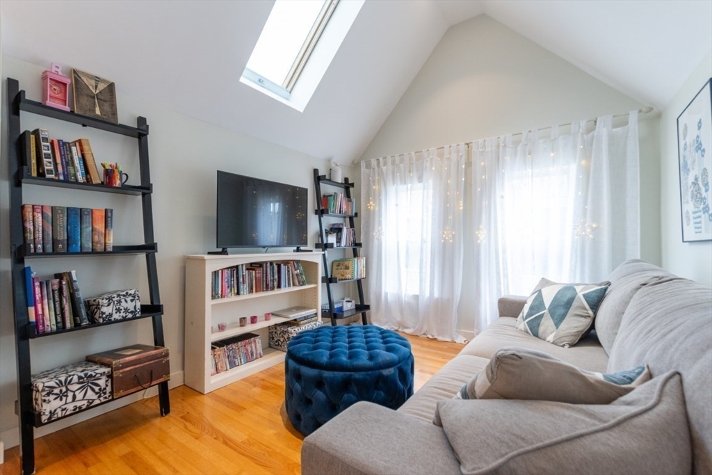 28 Holyoke Rd # 3