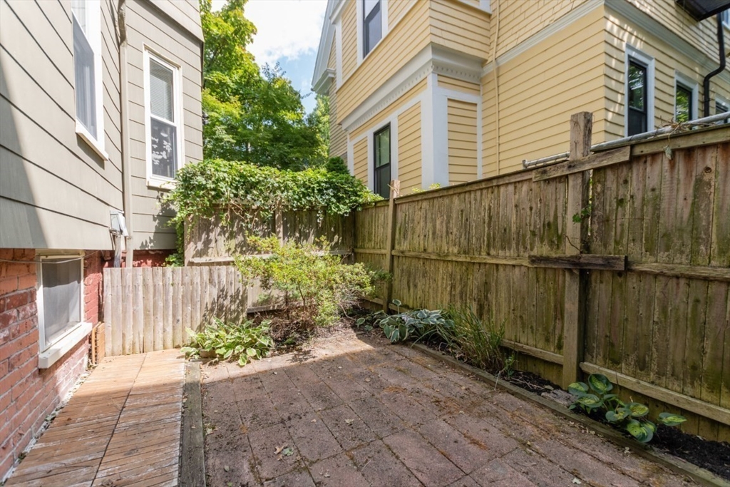 28 Holyoke Rd # 3