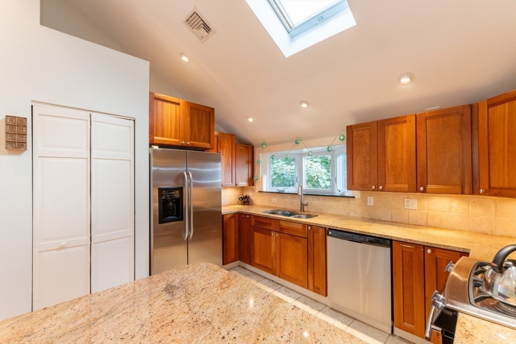 28 Holyoke Rd # 3