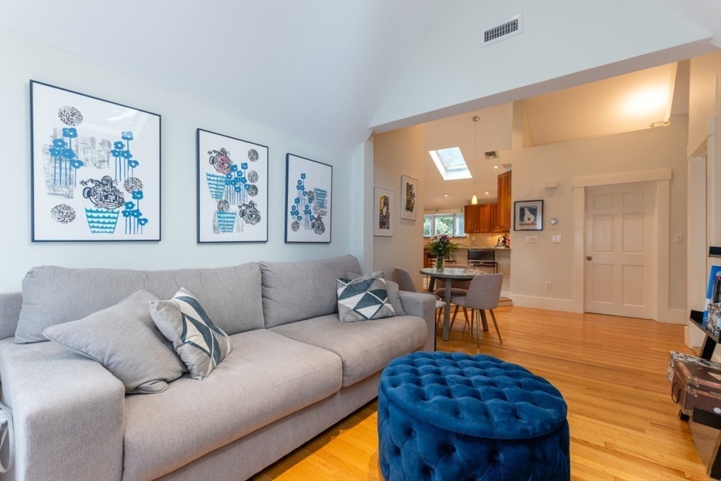 28 Holyoke Rd # 3