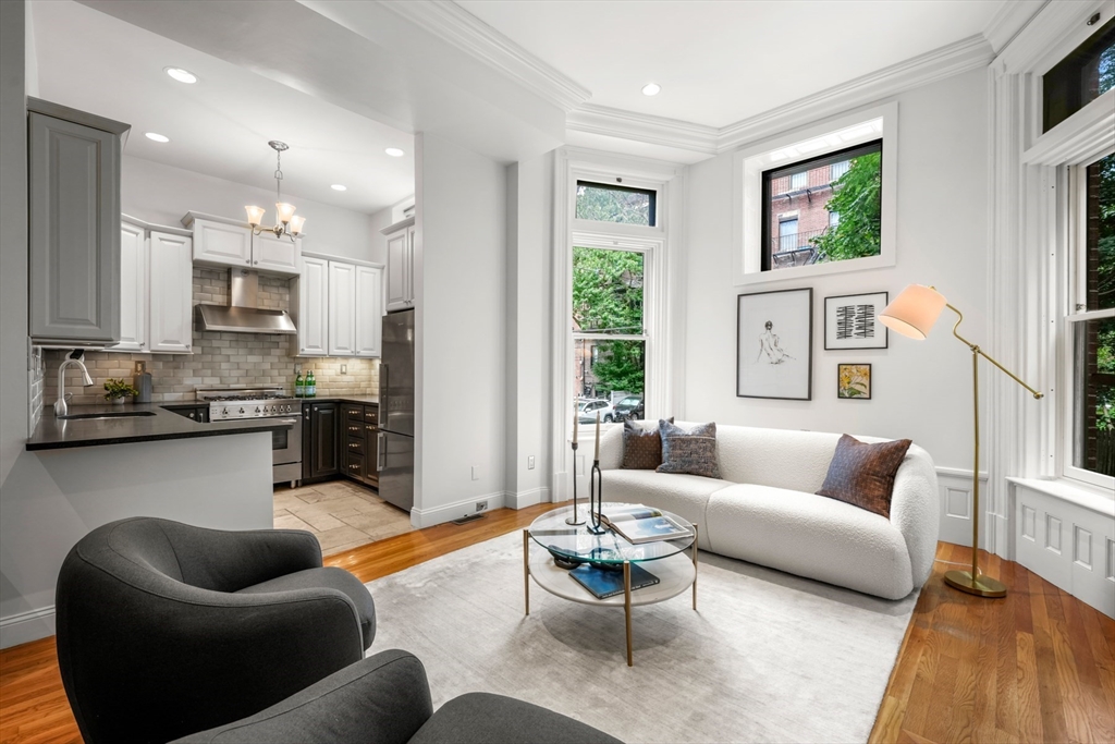 365 Marlborough St # 2
