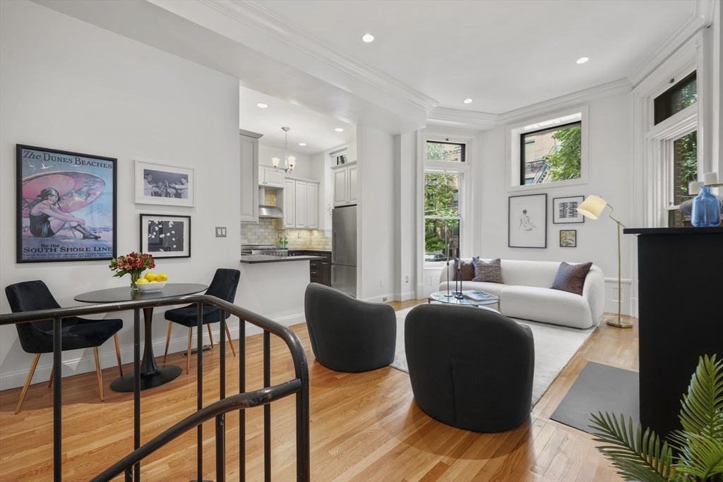 365 Marlborough St # 2