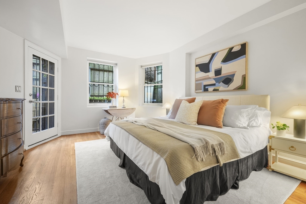365 Marlborough St # 2