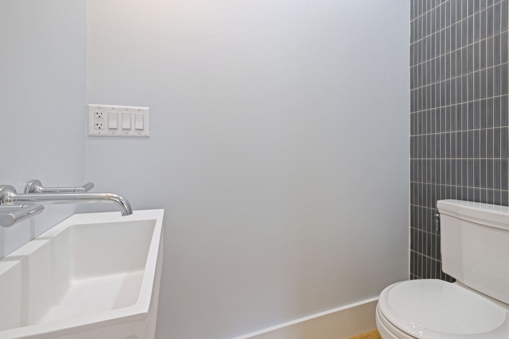 131 Spring St # 2 Unit: #2