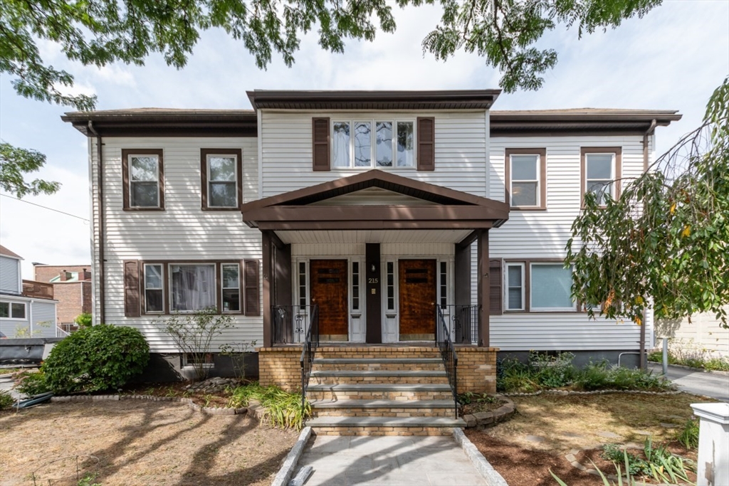 215 Norfolk St # 4