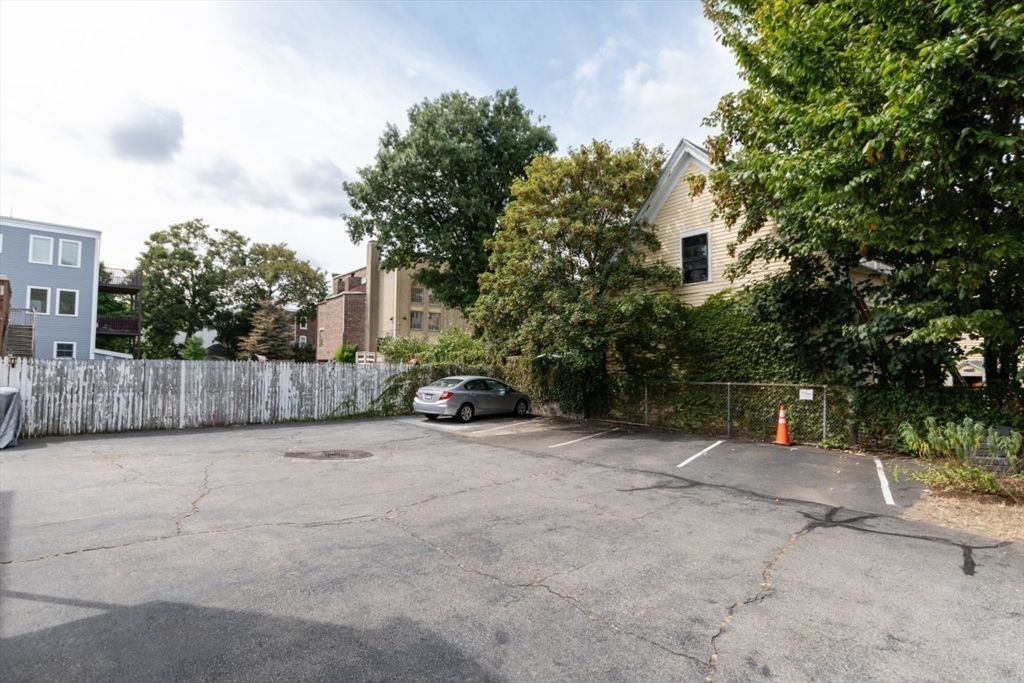 215 Norfolk St # 4