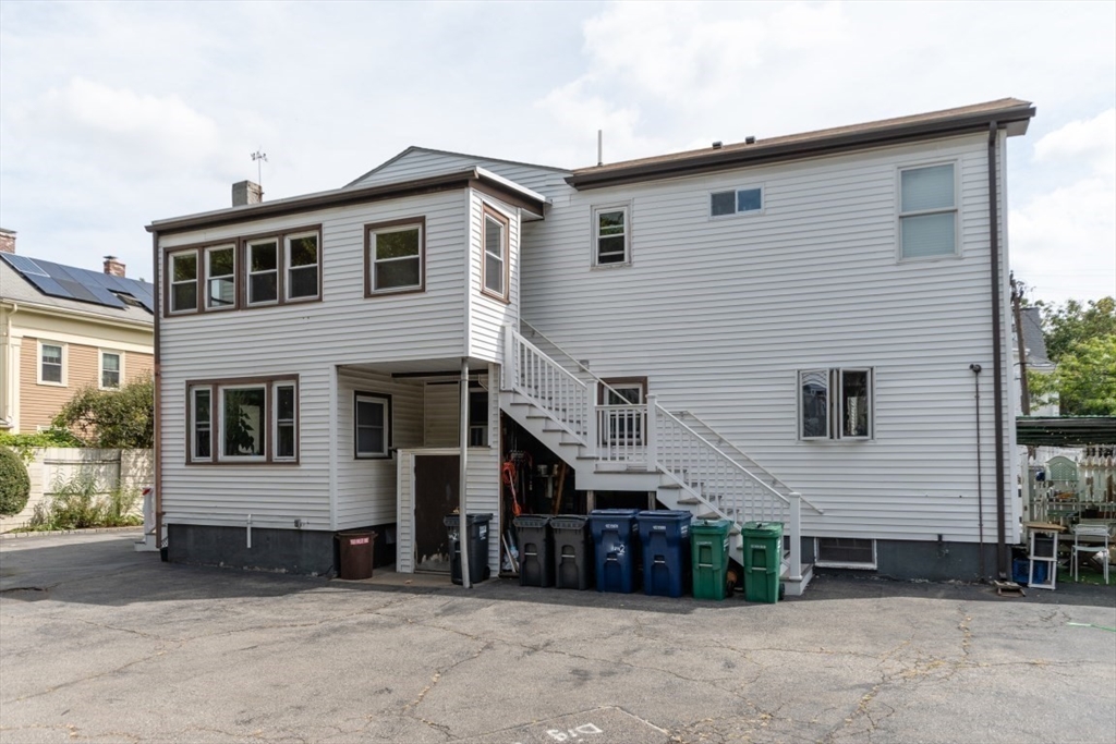 215 Norfolk St # 4