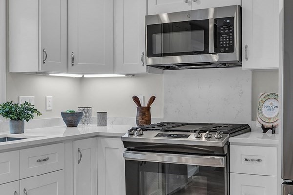 62/64 Elm Street # 64