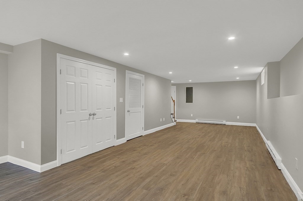 62/64 Elm Street # 64