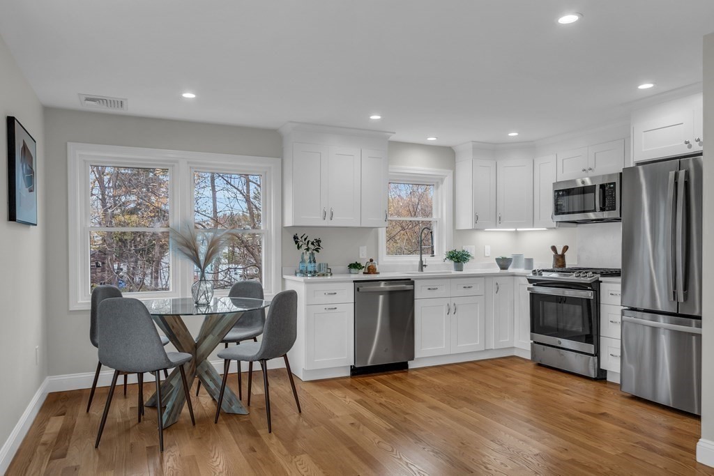 62/64 Elm Street # 64