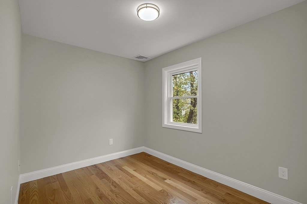 62/64 Elm Street # 64