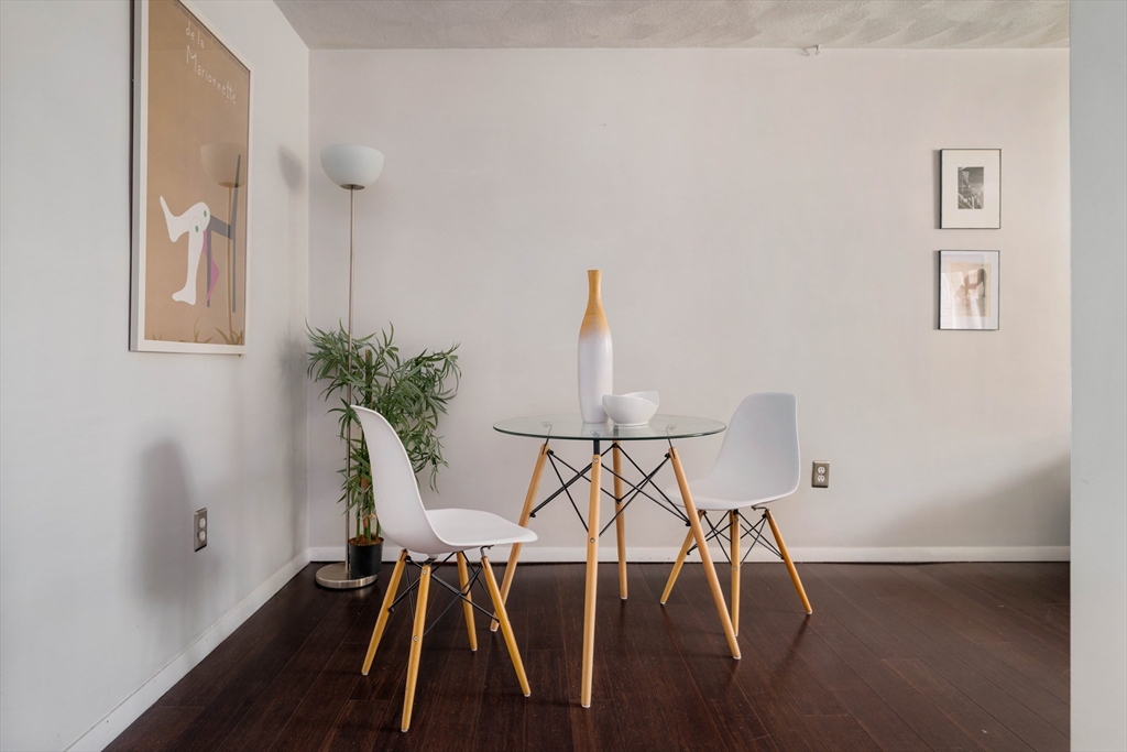 25 Linden Avenue # 23