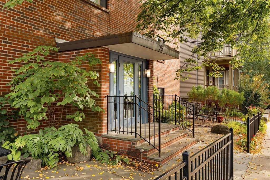 25 Linden Avenue # 23