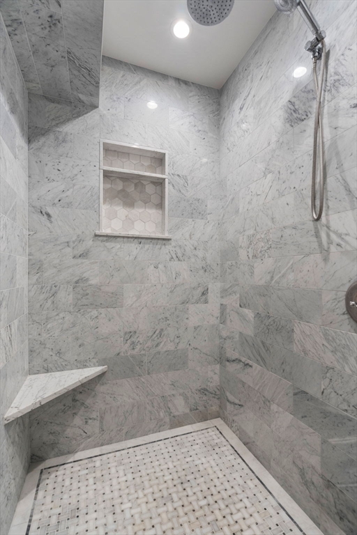 32 Rutland Sq # 1