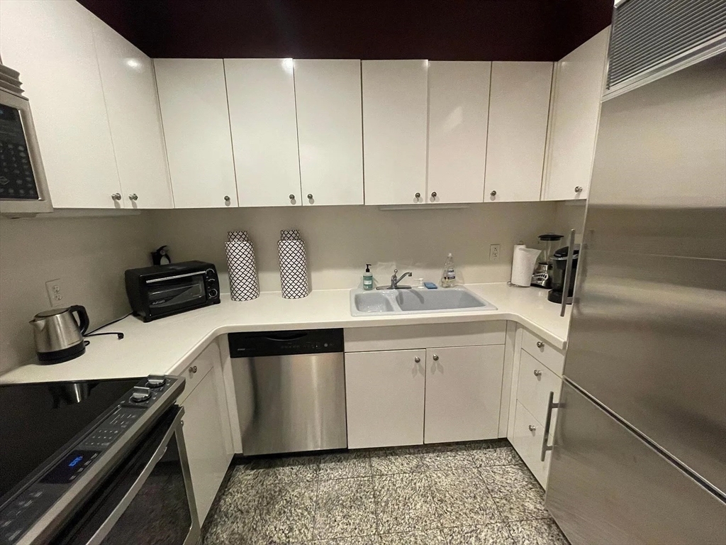 110 Marlborough # 2