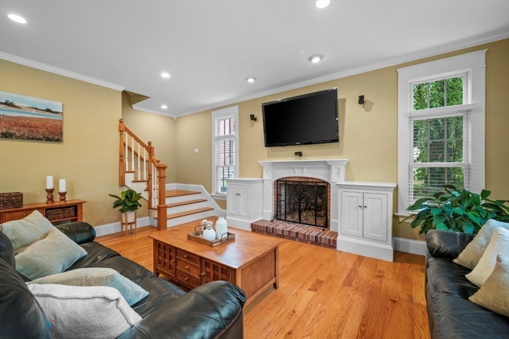 49 Columbia Rd