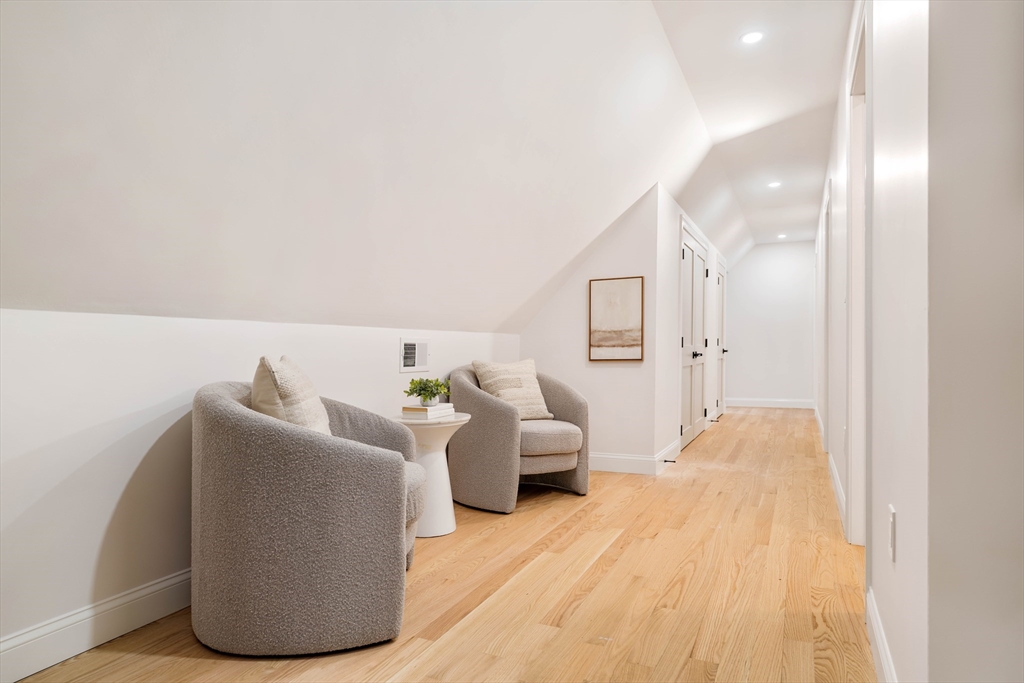 15 Ardent St # 2