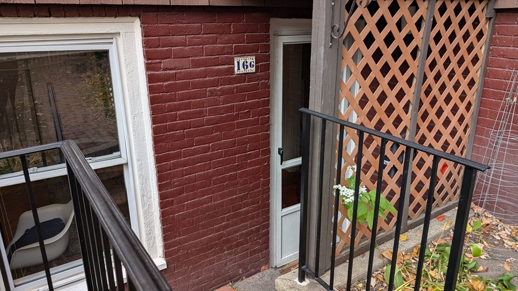 16 Shepard St # G