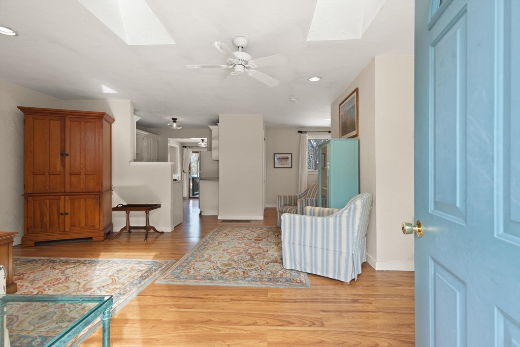 15 Amherst Rd