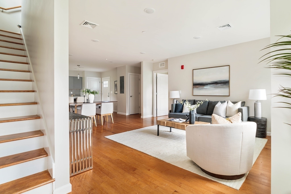 1 Finch Street # 1