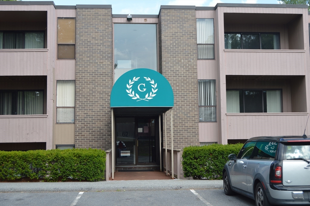 62 Shrewsbury Green Dr Unit: K