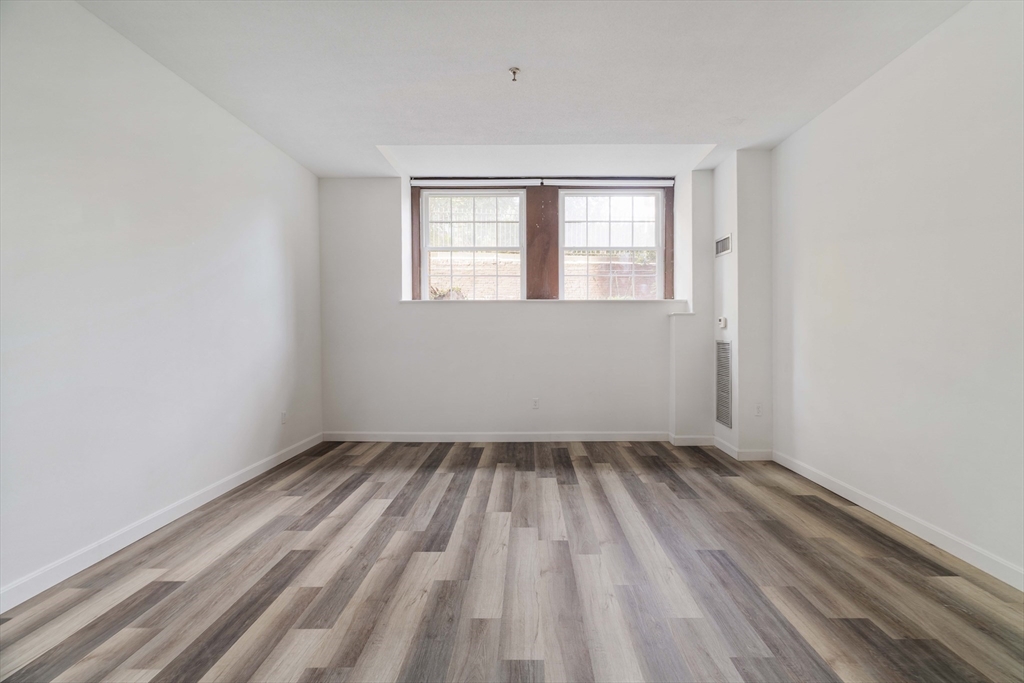 76 Elm Street # G05, Boston Unit: G05