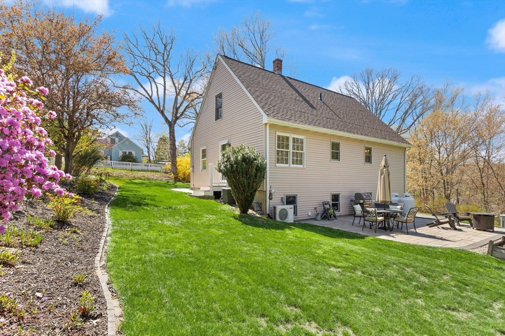 7 Leland Hill Rd