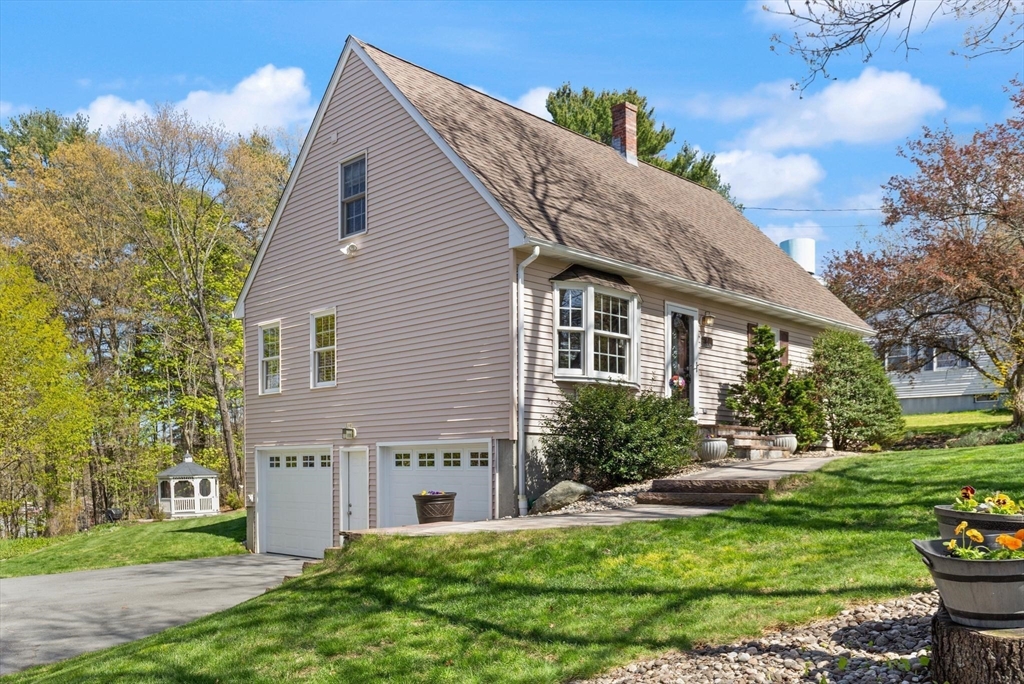 7 Leland Hill Rd