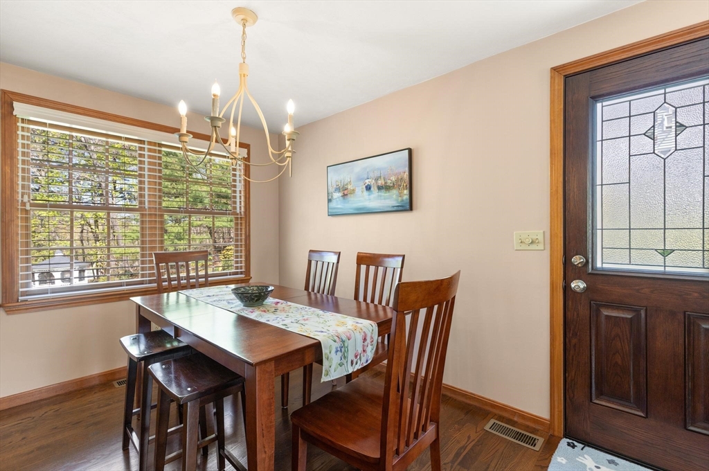 7 Leland Hill Rd