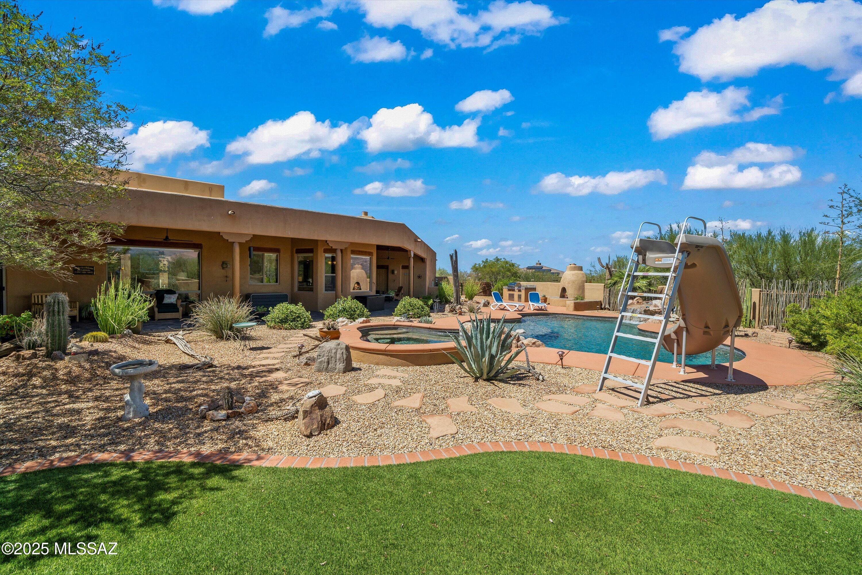 8639 S Triangle K Ranch Place