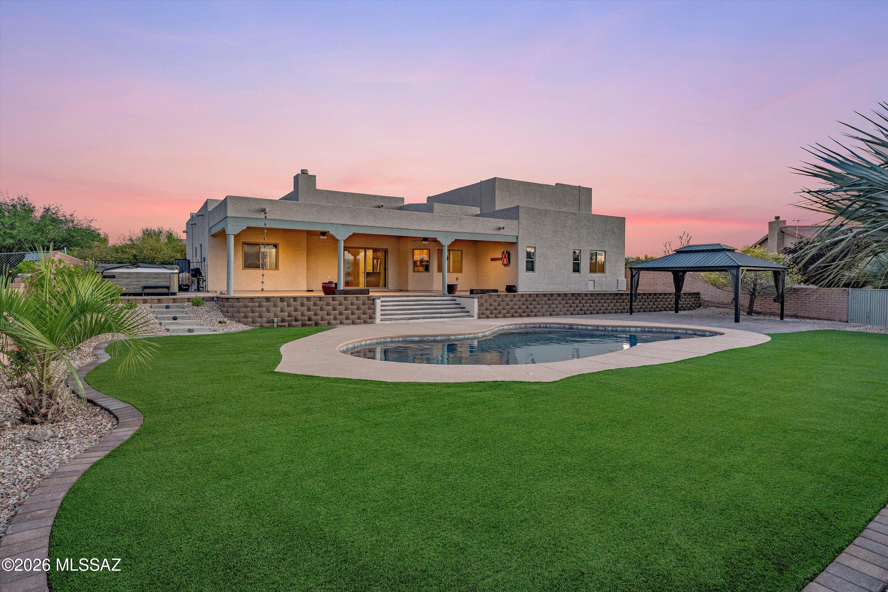 282 N Suntan Drive