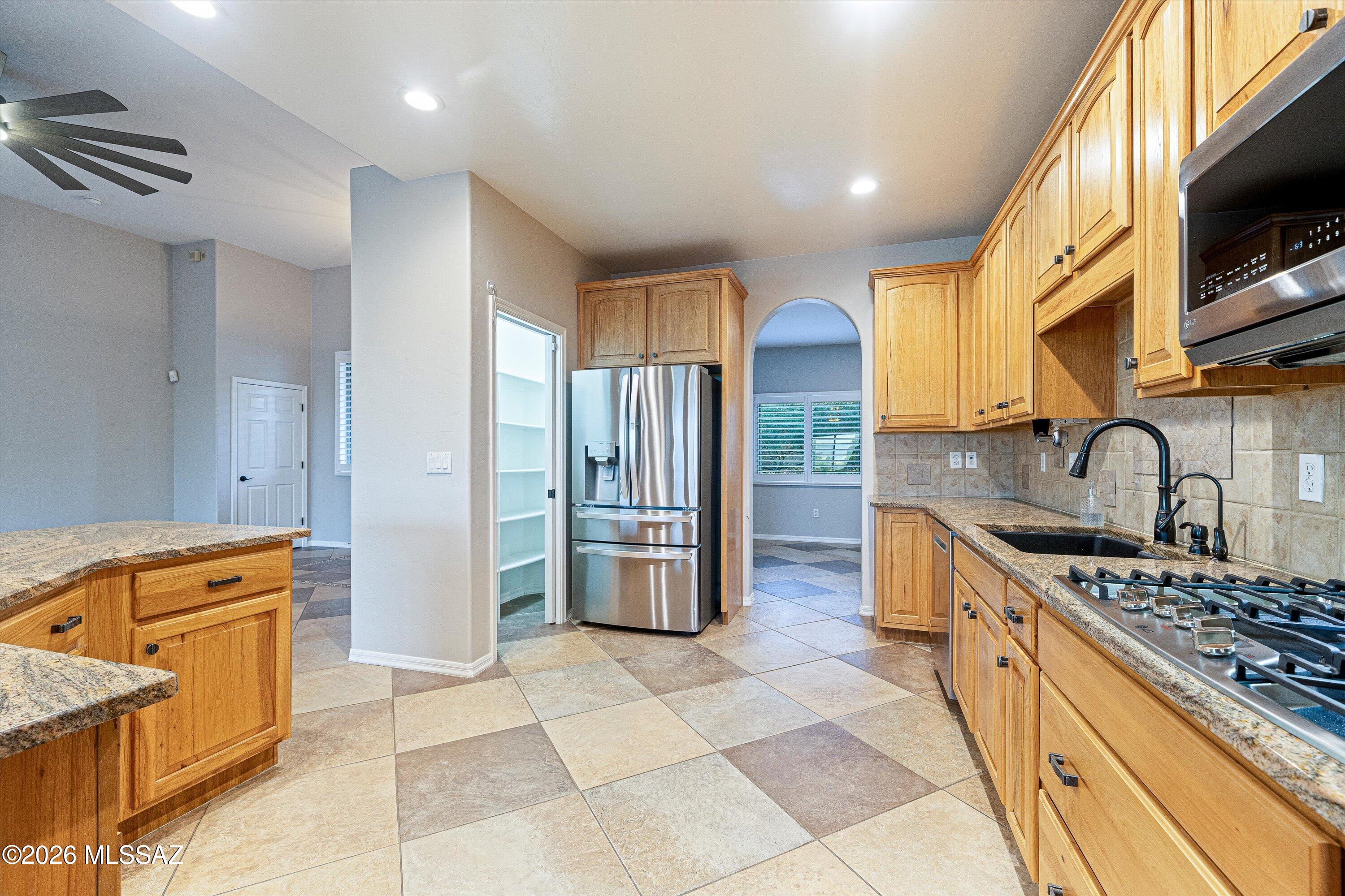 282 N Suntan Drive