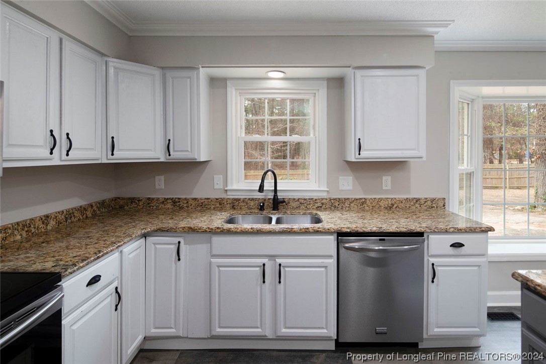 2002 Pinewood Terrace