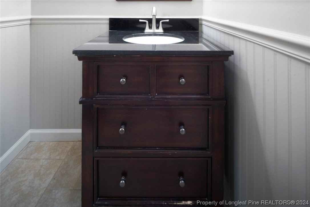 2002 Pinewood Terrace