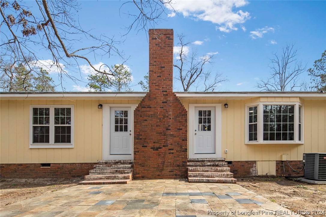 2002 Pinewood Terrace