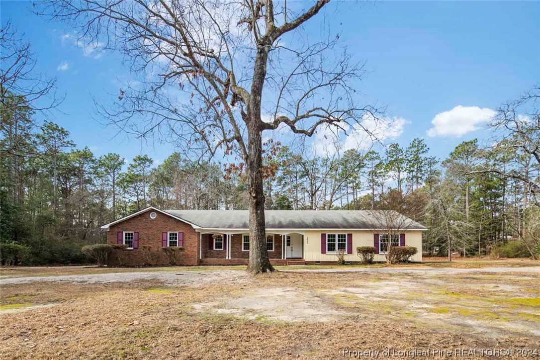 2002 Pinewood Terrace