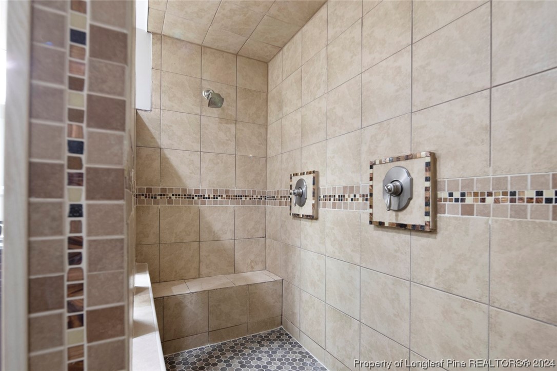 2002 Pinewood Terrace