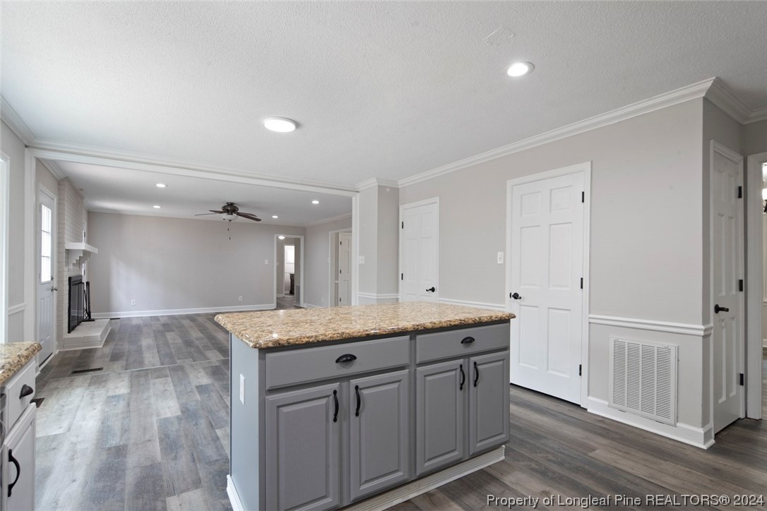 2002 Pinewood Terrace